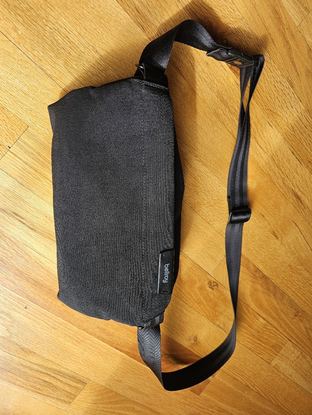 Bellroy sling / crossbody,  black